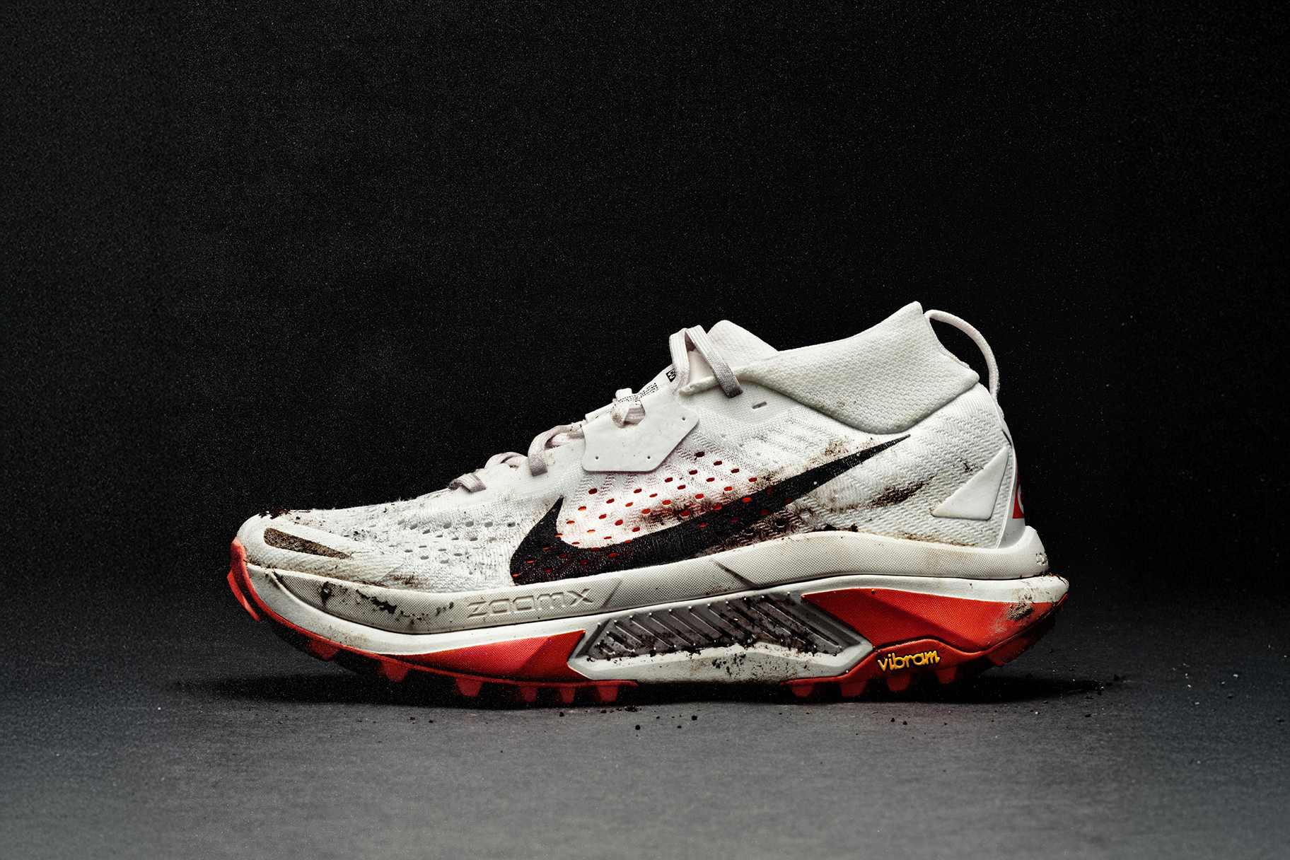 ワイルドさとスピードをもたらす設計：ナイキ ACG ウルトラフライ